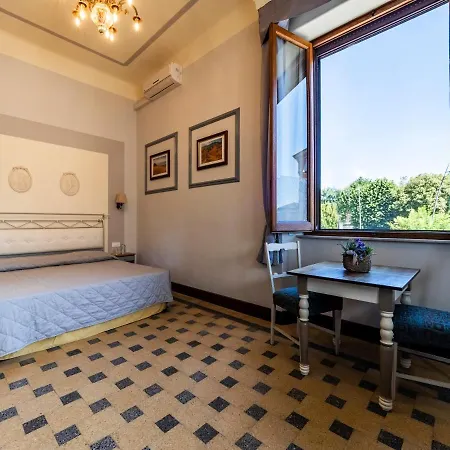 Pensión Dimora Altemura 3*