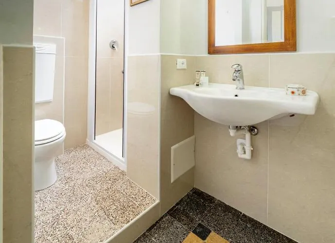 Dimora Altemura Gasthuis Lucca